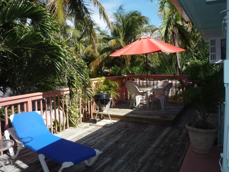 White Sands Inn Marathon Exterior photo